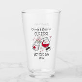 私たちの最初の父の日少女のおもしろい応援 タンブラーグラス (正面)