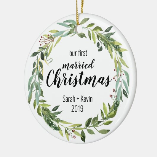 私たちの最初の結婚したクリスマスのパーソナライズ セラミックオーナメント (左)