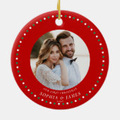 私たちの最初の結婚したクリスマスレッドオーナメント セラミックオーナメント (裏面)