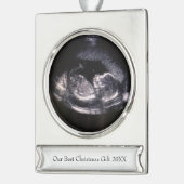 私たちの最高のクリスマスプレゼントかわいい超音波写真 シルバープレートバナーオーナメント (左)