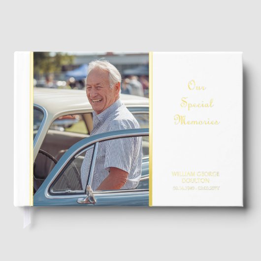 私たちの特別な思い出の記念写真金ゴールド ゲストブック (正面)