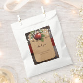 私たちの目の中のリンゴ ラスティック オータム ベイビー シャワー フェイバーバッグ (クリップ留めされた状態)