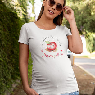 私たちの目の甘いリンゴのママになる赤ちゃんシャワー Tシャツ