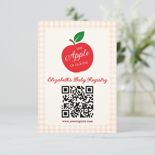 私たちの目の赤ちゃんシャワーのレジストリのりんご エンクロージャーカード (スタンド正面)