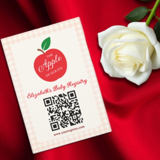 私たちの目の赤ちゃんシャワーのレジストリのりんご エンクロージャーカード