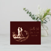 私たちの結婚式の日カップルバラゴールドフォイル救デート 箔招待状ポストカード (立ち正面)