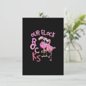 私たちの群れの岩フラミンゴマッチング家族の休暇 招待状 (スタンド正面)