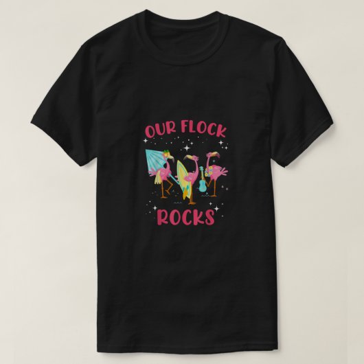 私たちの群れの岩フラミンゴマッチング家族の休暇 Tシャツ (デザイン正面)