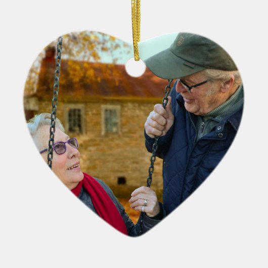 私たちの記念日のクリスマスフォト セラミックオーナメント (正面)
