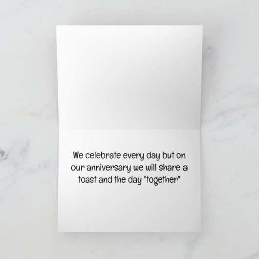 私たちの記念日シャンパンとお祝い カード (内部)