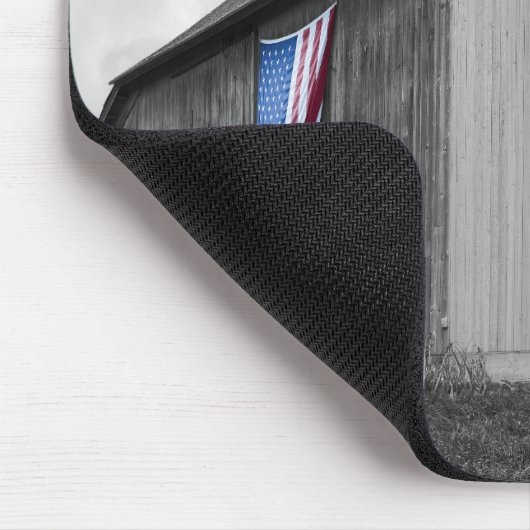 私たちの農家の旗 – 米国国旗と納屋 マウスパッド (コーナー)