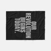 私たちの革命は今日から始まる。 フリースブランケット (正面(横))