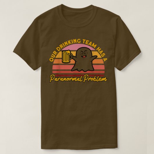 私たちの飲みチームハ幽霊のよく出るウス幽霊ハンター Tシャツ (デザイン正面)