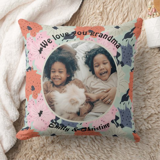 私たちはあなたのおばあちゃんカスタムのフローラ写真と名前が大好き クッション (ブランケット)
