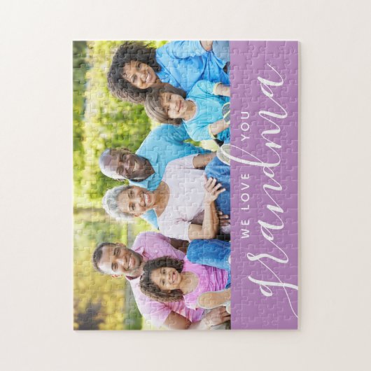 私たちはあなたのおばあちゃんカスタムの写真ギフト大好き |紫 ジグソーパズル (縦)
