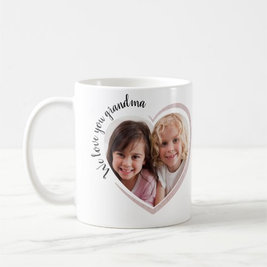 私たちはあなたのおばあちゃん写真ハート コーヒーマグカップ (左)