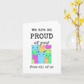 私たちはあなたを心から誇りに思っています、すべての人から、おめでとう カード (黄色い花)