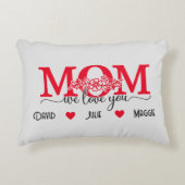 私たちはあなたを愛するママ3つの写真のコラージュと名前 アクセントクッション (正面)