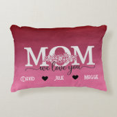 私たちはあなたを愛するママ3つの写真コラージュと名前Accen アクセントクッション (正面)