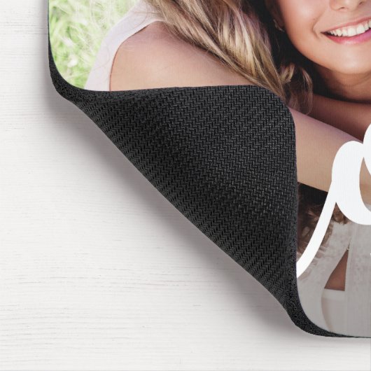 私たちはあなたを母が大好き | 白いタイポグラフィ マウスパッド (コーナー)