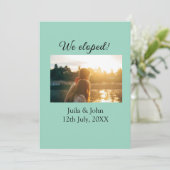 私たちはこっそり結婚しました - 結婚したカップルの名前と日付 案内状 (スタンド正面)