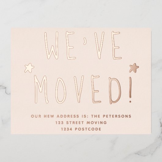 私たちはのビッグシンプル白黒スクリプト移動した 箔招待状ポストカード (正面)