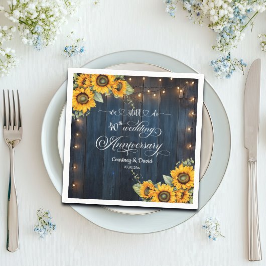 私たちはまだ40周年記念結婚のストリングライトをやっている スタンダードカクテルナプキン