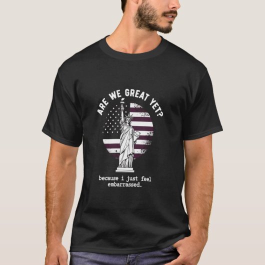 私たちはもうすごいのかな、でも恥ずかしい気持ちに Tシャツ (正面)