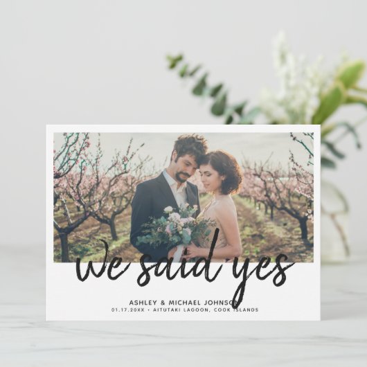 私たちはイエスと言った|4枚の写真のみの挙式(おふたりだけでこっそりと) 招待状 (スタンド正面)