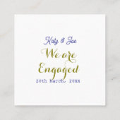 私たちはエンゲージ 紫 ゴールド ネーム 日付 エレガント シンプル スクエア名刺 (裏面)