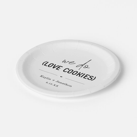 私たちはクッキーのデザー結婚ト紙プレートを愛する ペーパープレート (アングル)