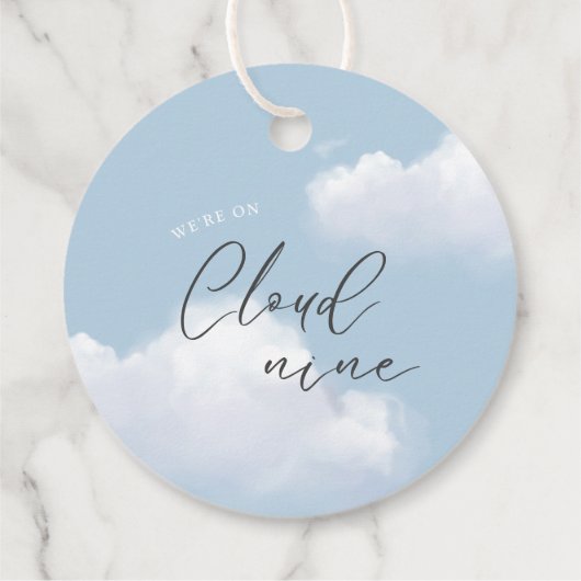 私たちはクラウド9ブルーボーイ赤ちゃんシャワーありがとう フェイバータグ (裏面)
