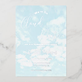 私たちはクラウド9ベビーシャワー上にある 箔招待状