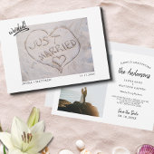 私たちはビーチたった今結婚しました写真の発表をした 案内状