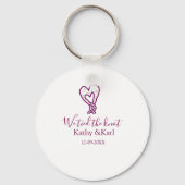 私たちはピンクのハートの結び目に名前と日付を結んだロマンチックなデザイン キーホルダー (裏面)