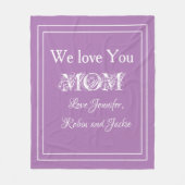 「私たちはママを愛している」名前をカスタムするラベンダー フリースブランケット (正面)