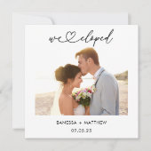 私たちは人目を避けて結婚式を挙げました　写真　カリグラフィー　スクリプト　ウェディング 案内状 (正面)