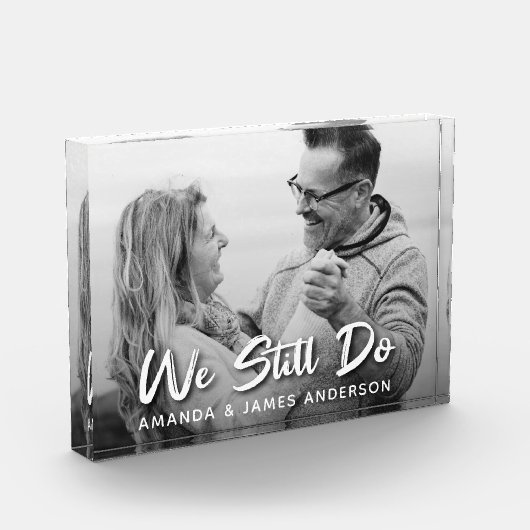 私たちは今もブラシ台本の記念日結婚を行っている フォトブロック (左)