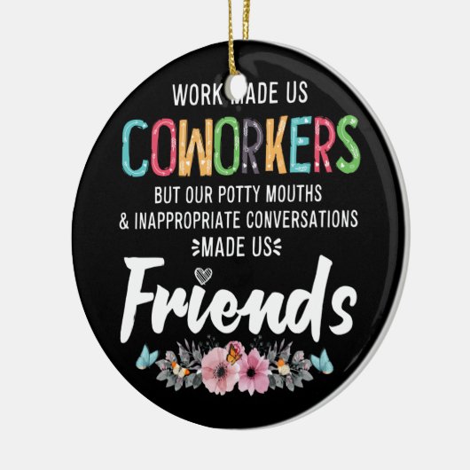 私たちは仕事で同僚にポッティのアパレルを作った セラミックオーナメント (左)