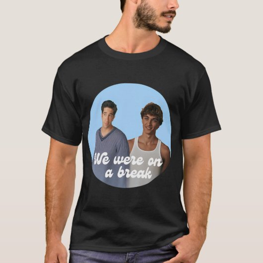 私たちは休暇中だった Tシャツ (正面)