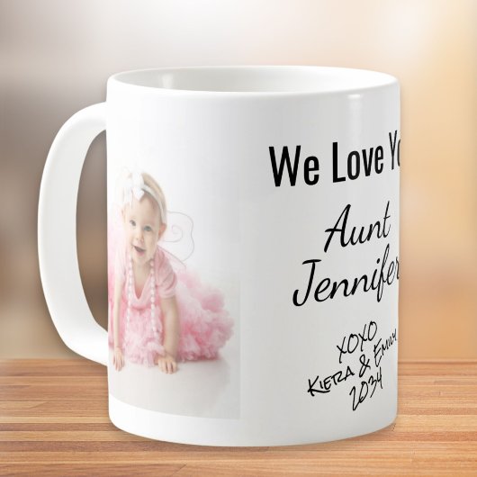 私たちは写真の名前パーソナライズされたを愛する叔母 コーヒーマグカップ