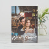 私たちは婚約したVフォトバッファローチェック (スタンド正面)