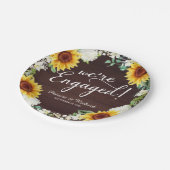 私たちは婚約しました! ラスティックひまわり婚約パーティー ペーパープレート (アングル)