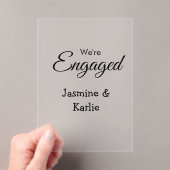 私たちは婚約者カップル名 ロマンチック おしゃれ シンプル アクリル招待状 (インサイチュ (ポータブル))