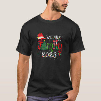私たちは家族2023クリスマスツリーSanta Pjsグループ Tシャツ