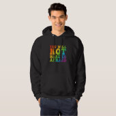 私たちは怖がらない LGBTQプライド パーカ (正面フル)