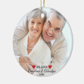 私たちは愛おばあちゃんとおじいちゃん2フォトクリスマス セラミックオーナメント (左)