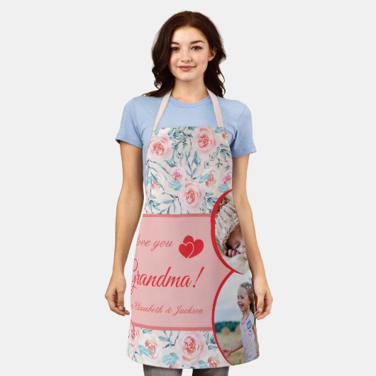 私たちは愛おばあちゃんピンクフローラバレンタインデーの写真 エプロン (着用した状態)