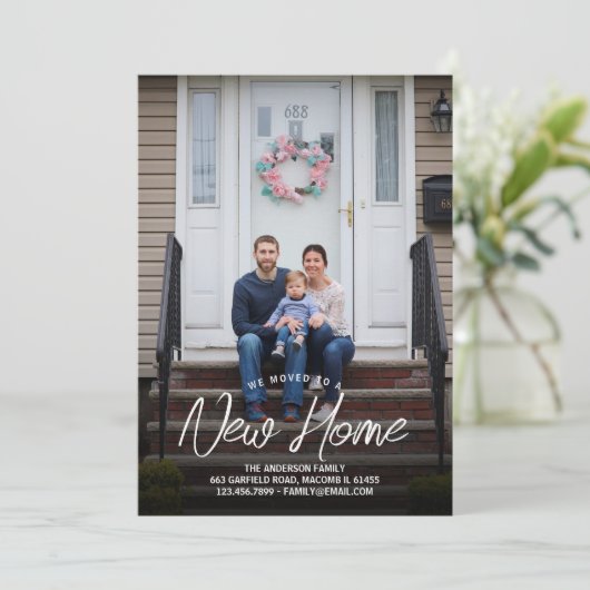 私たちは新しいホームTypogrtpahy家族の写真を移動 案内状 (スタンド正面)