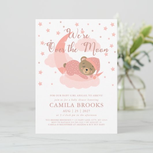 私たちは月の上で眠っているクマの女の子の赤ちゃんシャワー 招待状 (スタンド正面)